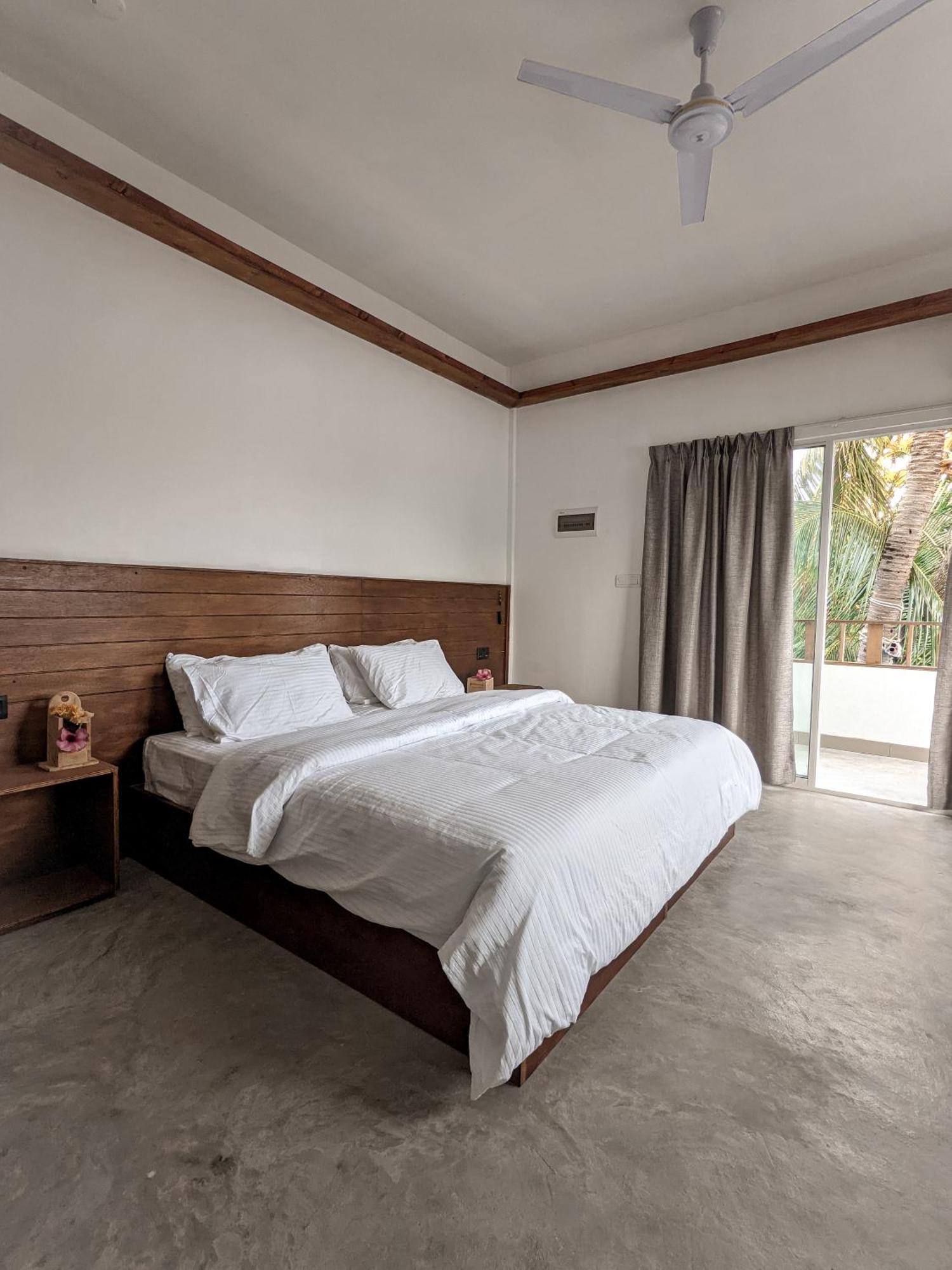 Dhoadhi Retreat Hotel Тулусдоо Екстериор снимка